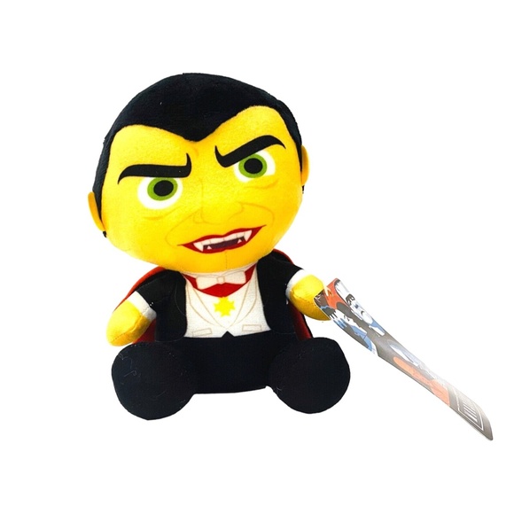 Universal Studios Monsters Dracula 7" Plush - Picture 1 of 1